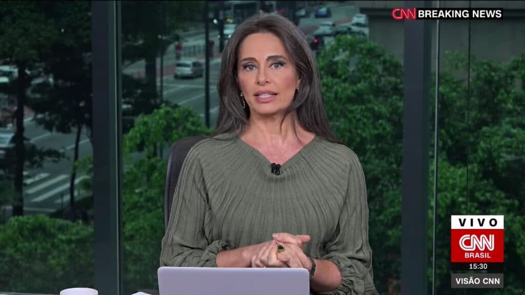 Carla Vilhena perdeu espaço na programação da CNN Brasil (foto: Reprodução/CNN Brasil)