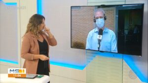 Bruna Mendes se emocionou ao falar sobre a situação nos hospitais de Campo Grande (foto: Reprodução/TV Morena)