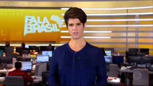 Mariana Godoy no Fala Brasil de 9 de março: mais uma vez atrás do SBT (foto: Reprodução/Record)
