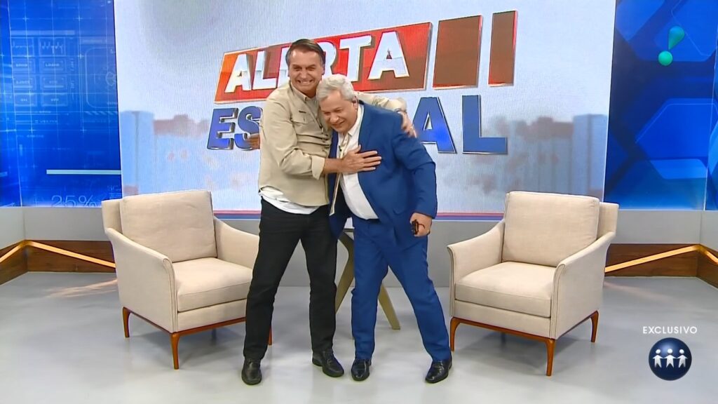 Programa especial de Sikêra Jr. com Jair Bolsonaro turbinou audiência da RedeTV! (foto: Reprodução/TV A Crítica)
