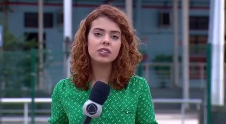 Amanda Gomes foi repórter da Record no Rio de Janeiro e tem feito sucesso como tiktoker (foto: Reprodução/Record)