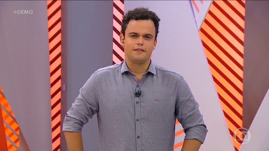 Pedro Rocha, filho do apresentador Fernando Rocha, estreou como apresentador eventual do Globo Esporte (foto: Reprodução/Globo Minas)