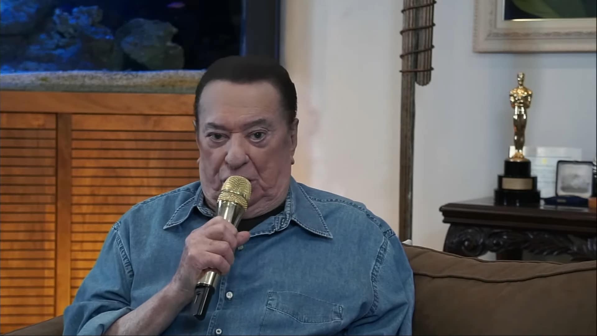 Raul Gil já tem data para voltar aos estúdios do SBT Raul Gil já tem data para voltar aos estúdios do SBT