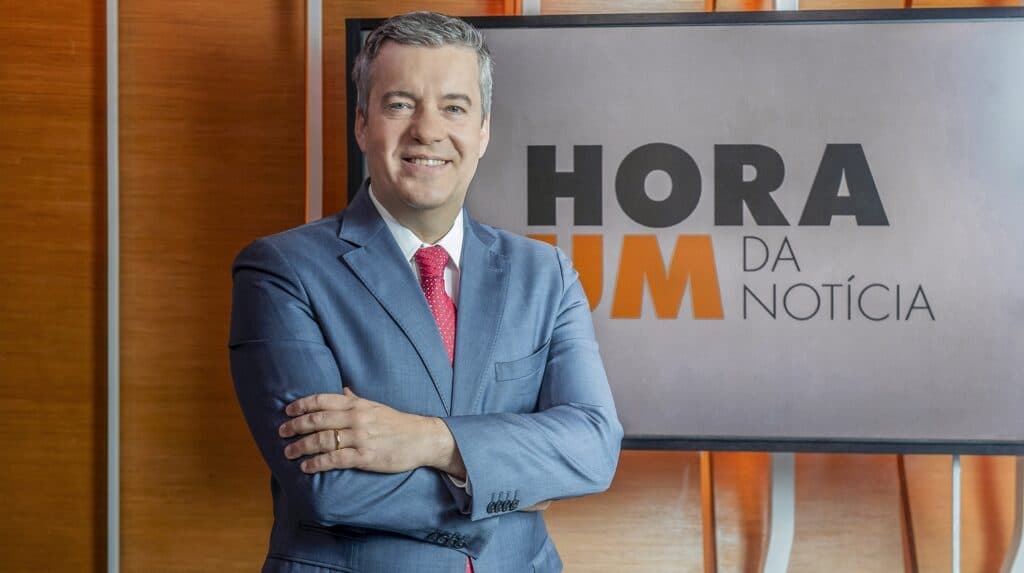 Roberto Kovalick é o âncora e o editor-chefe do Hora 1 (foto: Fábio Rocha/TV Globo)