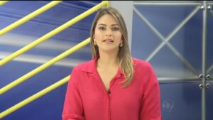 Nahyara Moura trocou o Jornal do Meio-Dia, da Record, pelo Bom Dia Mato Grosso, da Globo (foto: Reprodução/TV Vila Real)