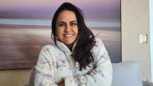 Apesar de ter apresentado o Fala Brasil por 12 anos, Carla Cecato afirma que não gosta de acordar cedo (foto: Reprodução/Instagram)