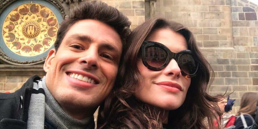 Alinne Moraes e Cauã Reymond vão protagonizar a próxima novela das nove da Globo (foto: Reprodução)