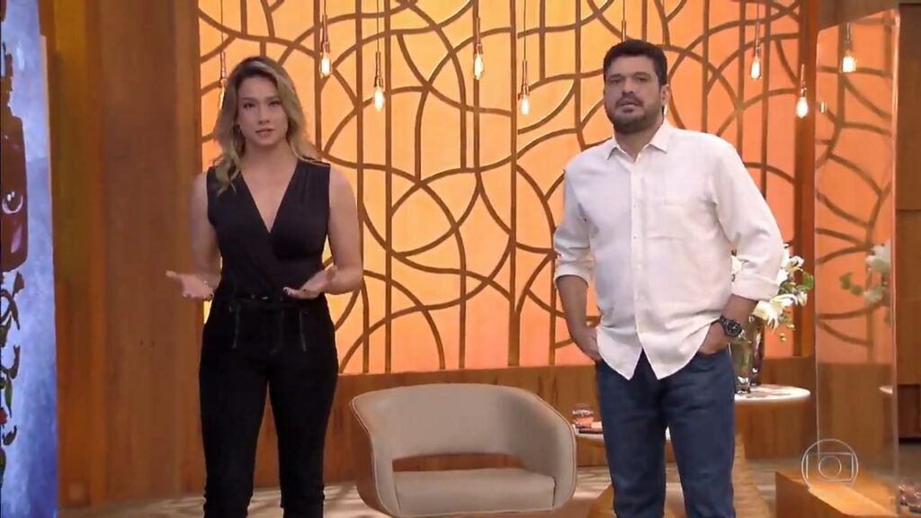 Fernanda Gentil e André Curvello substituíram Fátima Bernardes no Encontro (foto: Reprodução/Globo)