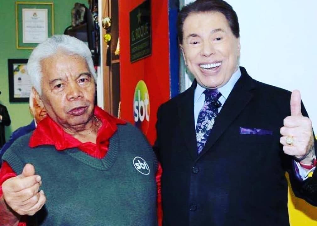 Roque e Silvio Santos nos bastidores do SBT (foto: Reprodução)