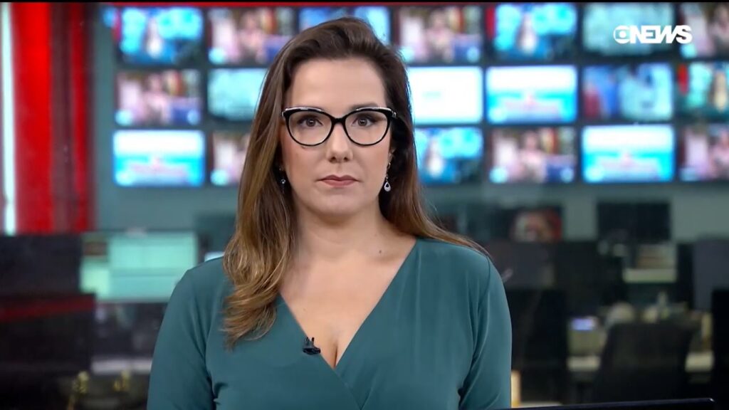 Adriana Perroni trocou a Globo pela Record (foto: Reprodução/GloboNews)