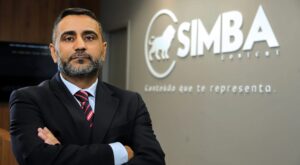 Carlos Alkimim é um dos diretores da Simba, empresa que representa a Record, SBT e a RedeTV! nas operadoras de TV por assinatura (foto: Divulgação/Simba)