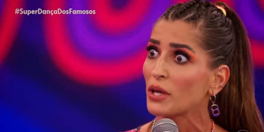 Acidente tirou Maria Joana da Super Dança dos Famosos (foto: Reprodução/TV Globo)