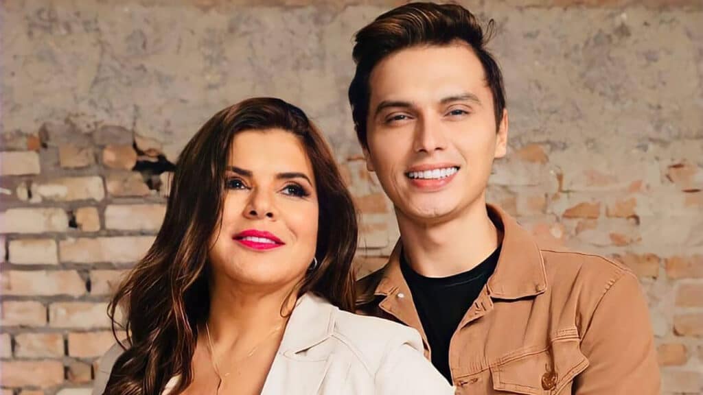 Imagem da apresentadora Mara Maravilha junto com o marido, Gabriel Torres