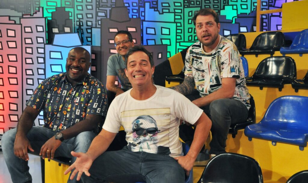 Tatola Godas, Dennys Motta, Ângelo Campos e Ricardo Mendonça vão deixar o Encrenca e a RedeTV! (foto: Divulgação/RedeTV!)