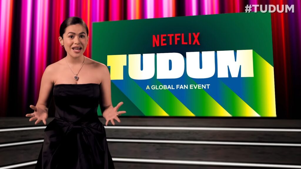 Maisa Silva no cenário do festival Tudum, da Netflix