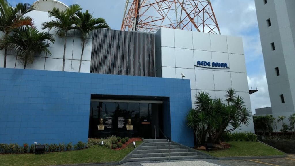 Imagem da sede da Rede Bahia, afiliada da Globo em Salvador