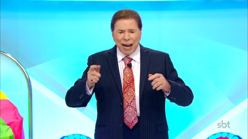 Silvio Santos no estúdio de seu tradicional programa no SBT