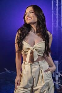 Imagem com foto da atriz Larissa Manoela