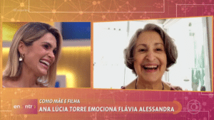 Imagem com foto de Flávia Alessandra e Ana Lucia Torre no Encontro