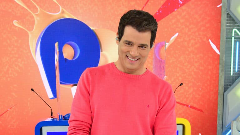 Imagem com foto do apresentador Celso Portiolli