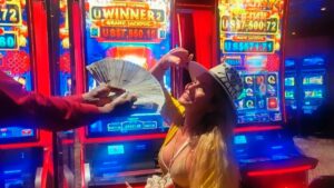 Lívia Andrade ganhou mais de 43 mil reais em máquina de apostas