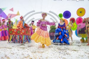 Imagem com foto da vinheta de carnaval da Globo em 2020