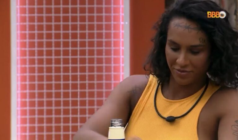 Linn da Quebrada lembrou sobre o passado quando não tinha dinheiro