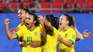 Foto da Seleção Brasileira Feminina, que poderá ter jogos exibidos pelo SBT