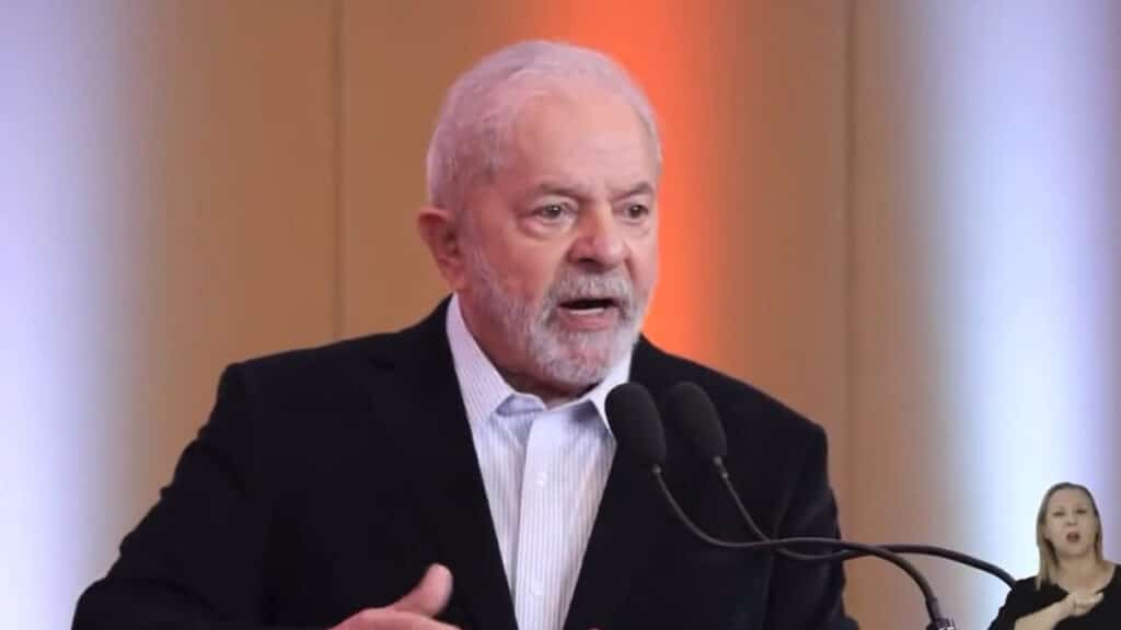 Imagem com foto do ex-presidente Lula