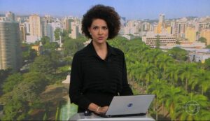 Aline Aguiar anunciou no Bom Dia Brasil, da Globo, que está grávida
