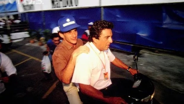 Foto de Galvão Bueno e Ayrton Senna