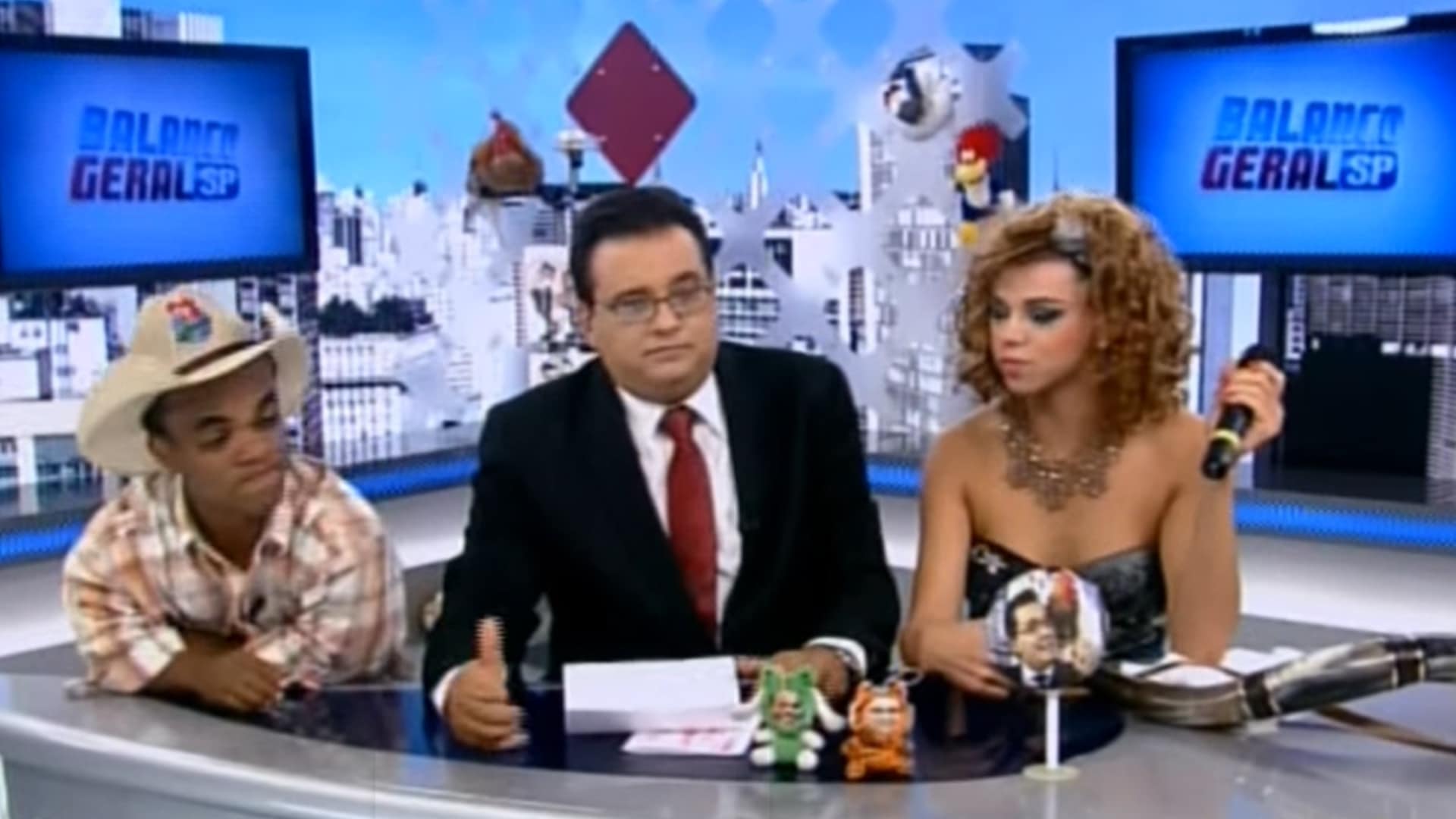 Léo Áquilla revela motivo de demissão da Record: “Não pode ter travesti” - TV Pop