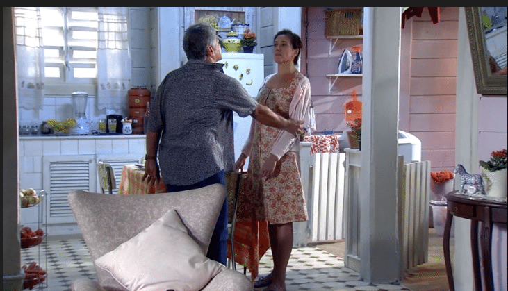 Catarina finalmente se cansa de tanta humilhação e resolve deixar Leo em A Favorita