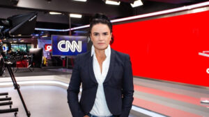 Imagem com foto da executiva Renata Afonso, ex-presidente da CNN Brasil