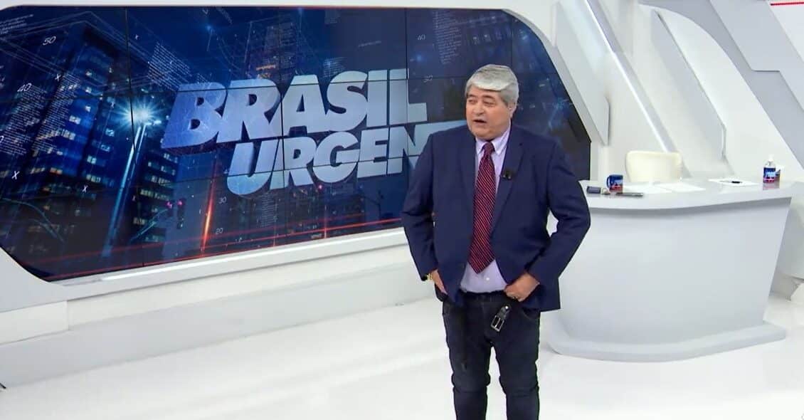 José Luiz Datena tira as calças ao vivo e revela: