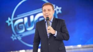 Imagem com foto do apresentador Gugu Liberato