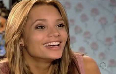 Foto de Amanda Lee em Bicho do Mato, ela irá entrar em Todas as Flores