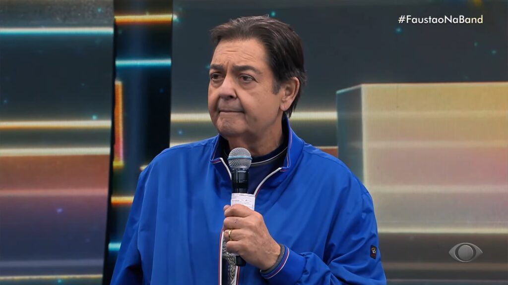 Foto do apresentador Faustão em seu programa na Band