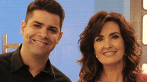 Imagem com fotos de Lair Rennó e Fátima Bernardes no palco do programa Encontro, da Globo