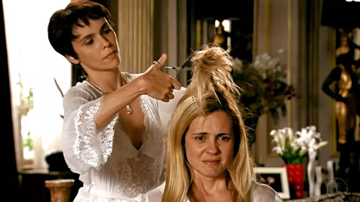 pensarcontemporaneo.com - Débora Falabella finalmente fala sobre volta de Avenida Brasil — e o que ela contou ninguém esperava!