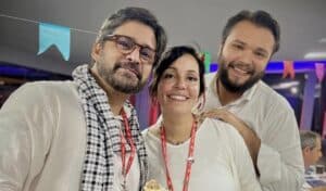 Foto de Virgílio Dias, Mariana Ferreira e Carlos Aros, diretores da Jovem Pan