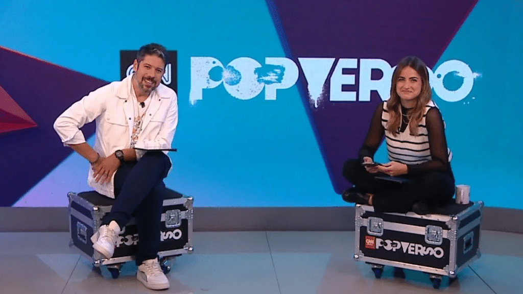 Phelipe Siani e Mari Palma durante apresentação do Popverso na CNN Brasil