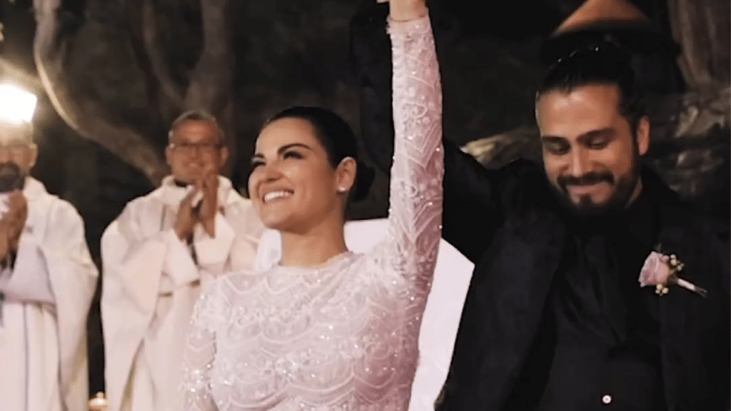 Maite Perroni e Andrés Tovar em vídeo de comemoração de casamento