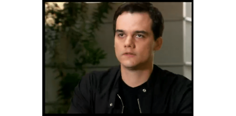 Após todas as informações que Jader passou de Marapuã, Olavo vê uma brecha para tirar Daniel de seu caminho em Paraiso Tropical