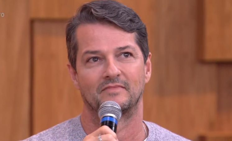 Programa de Marcelo Serrado sai do papel e ganha data de estreia na Globo