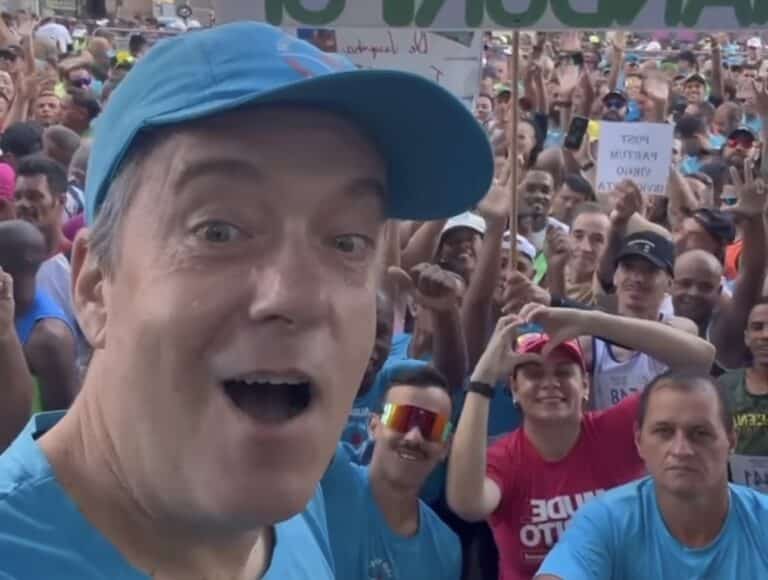 Foto de Roberto Kovalick, apresentador do Hora 1