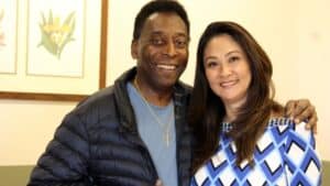 Foto de Pelé com a esposa Márcia Aoki