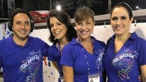 Foto de Pedro Bassan, Mariana Gross, Monica Sanches e Ana Luiza Guimarães na cobertura do Carnaval