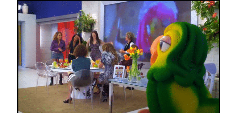 As empreguetes e as patroas são convidadas para participarem do Mais Você em Cheias de Charme