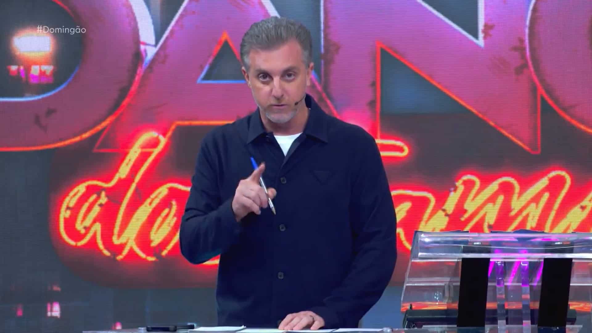 Foto de Luciano Huck na Dança dos Famosos